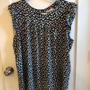 Sleeveless lemon blouse 🍋